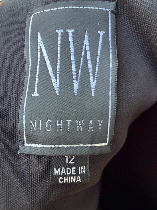 🖤🩶Nightway Formal🩶🖤 - Picture 2 of 11